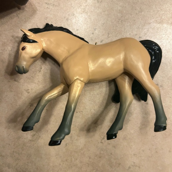 Hallmark Keepsake 2021 ornament - Picture 4 of 4